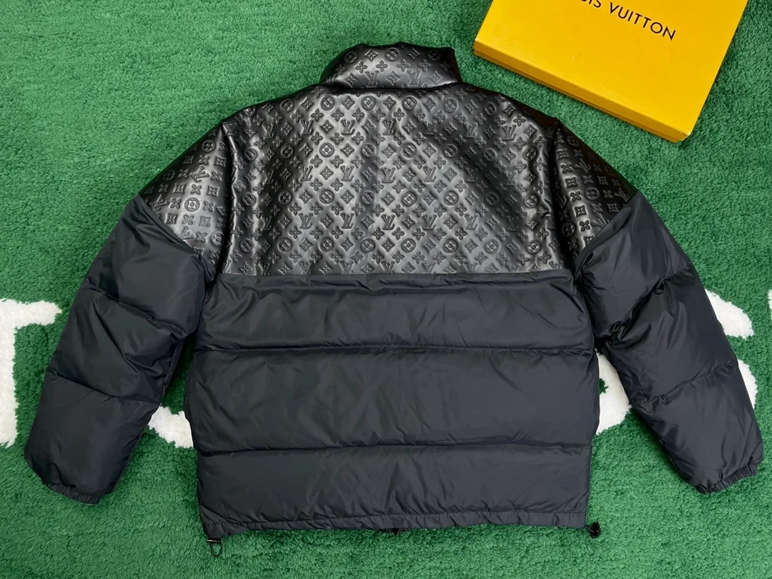 루이비통 오버사이즈 퍼퍼 다운 자켓