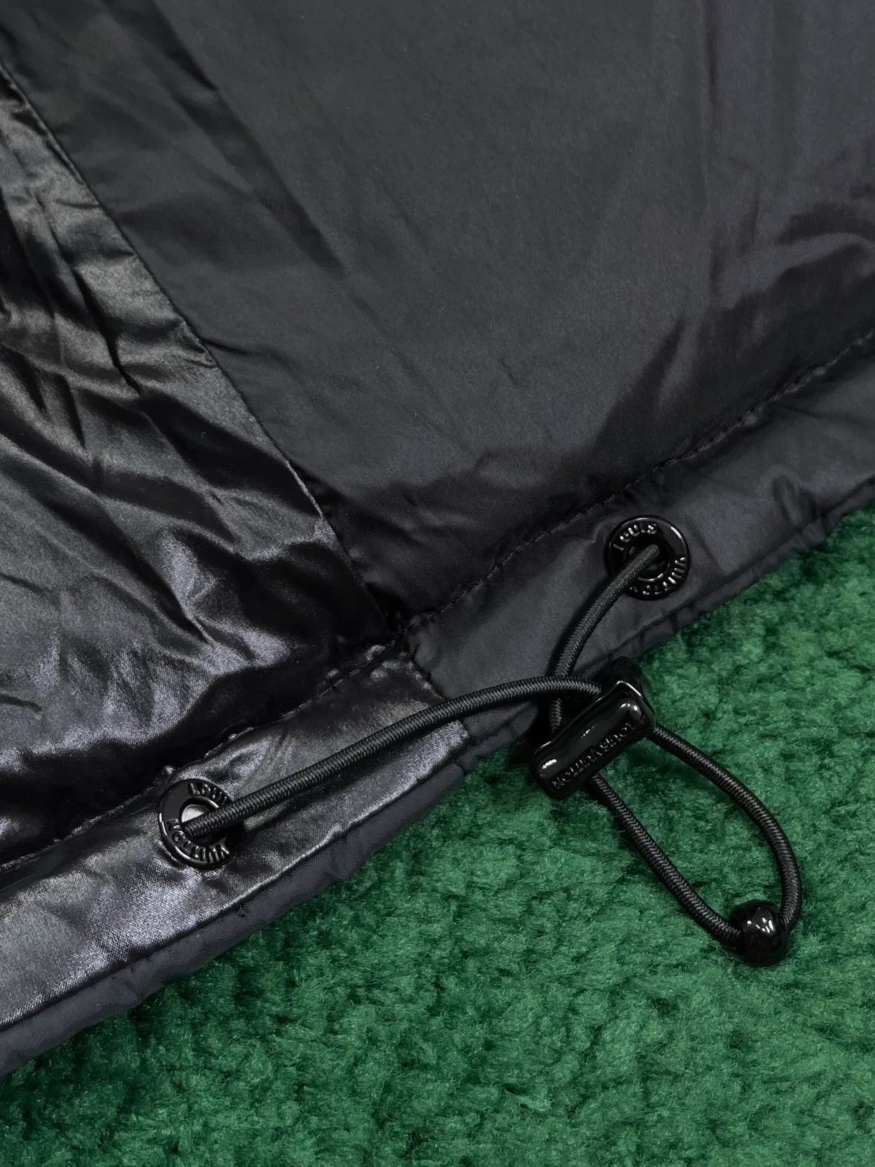 루이비통 오버사이즈 퍼퍼 다운 자켓