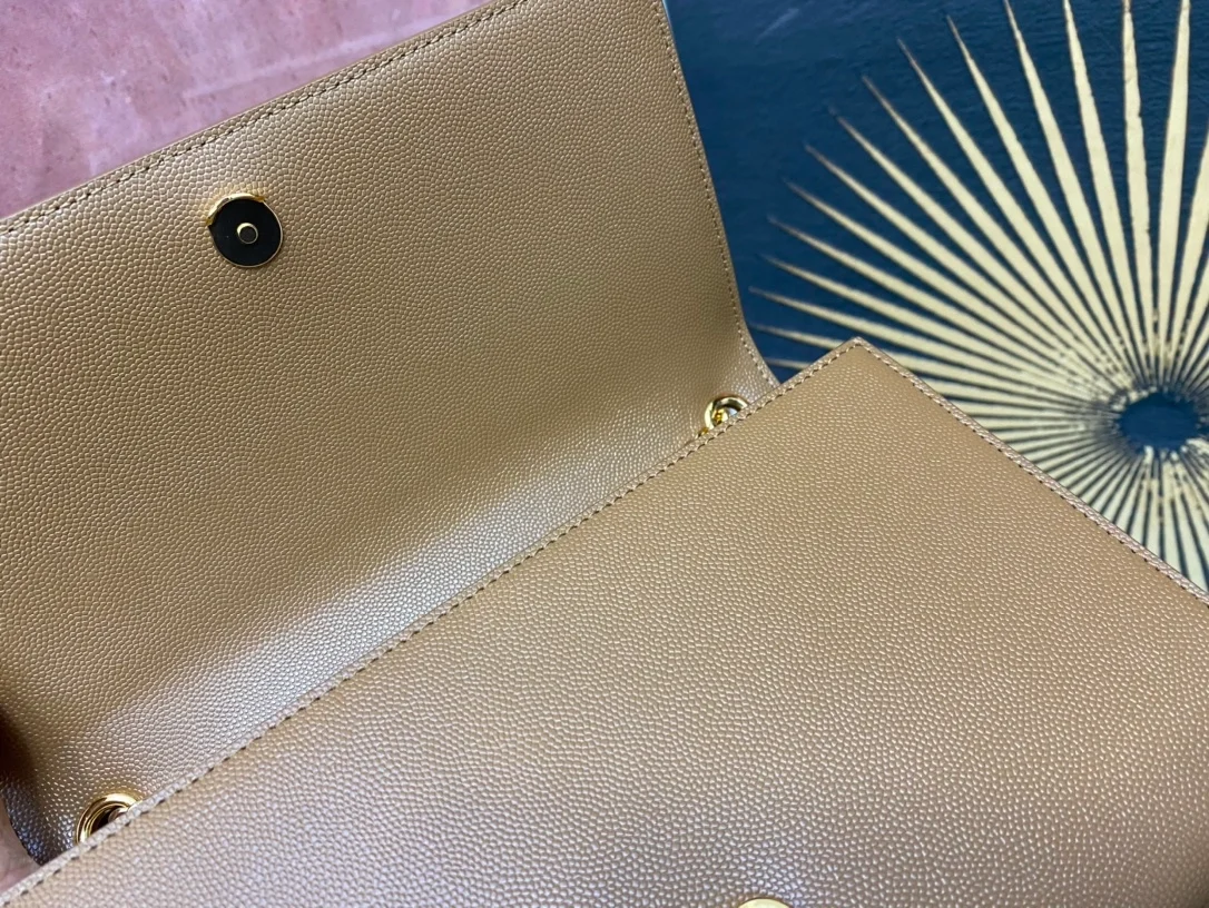 생로랑 케이트 미디엄 백 브라운