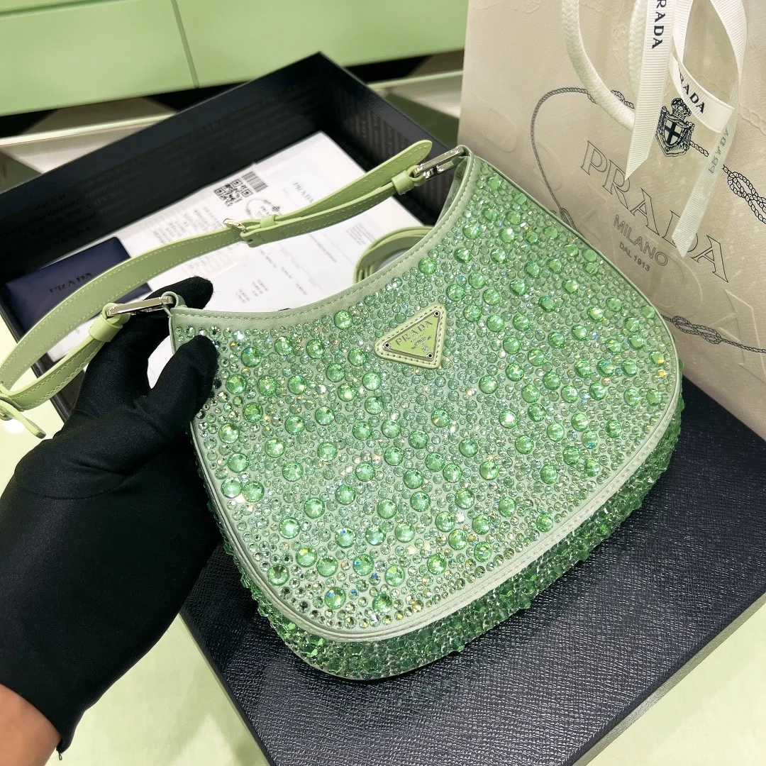 프라다 클레오 크리스탈 새틴 숄더백 아쿠아