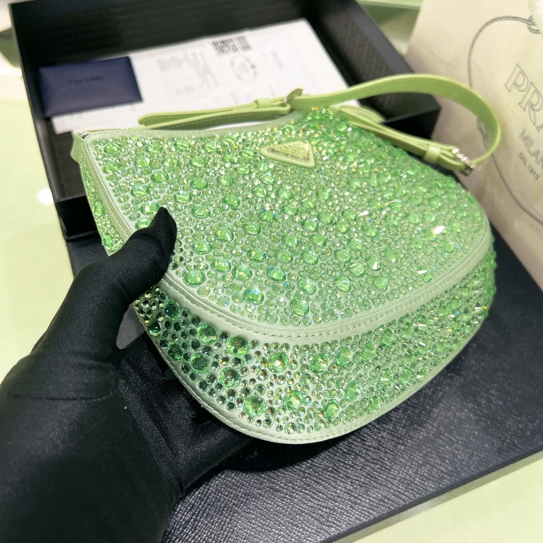 프라다 클레오 크리스탈 새틴 숄더백 아쿠아