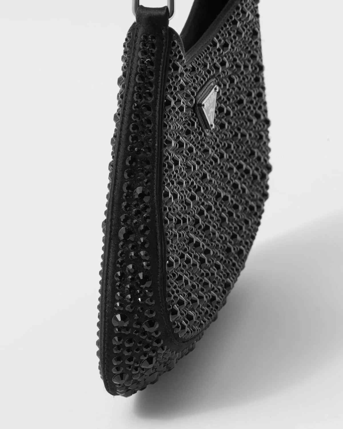 프라다 클레오 크리스탈 새틴 숄더백 블랙