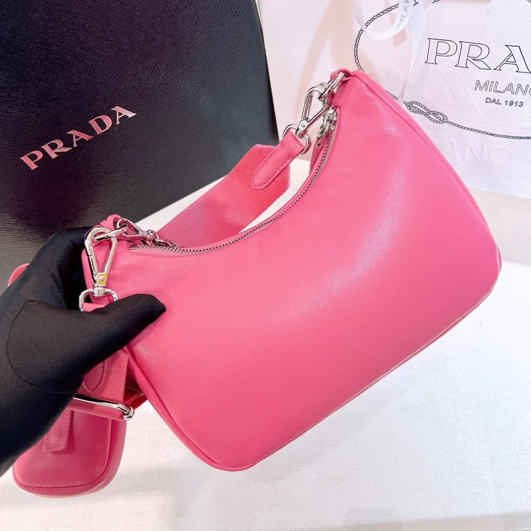 프라다 리에디션 패딩 나파 레더 숄더백 핑크