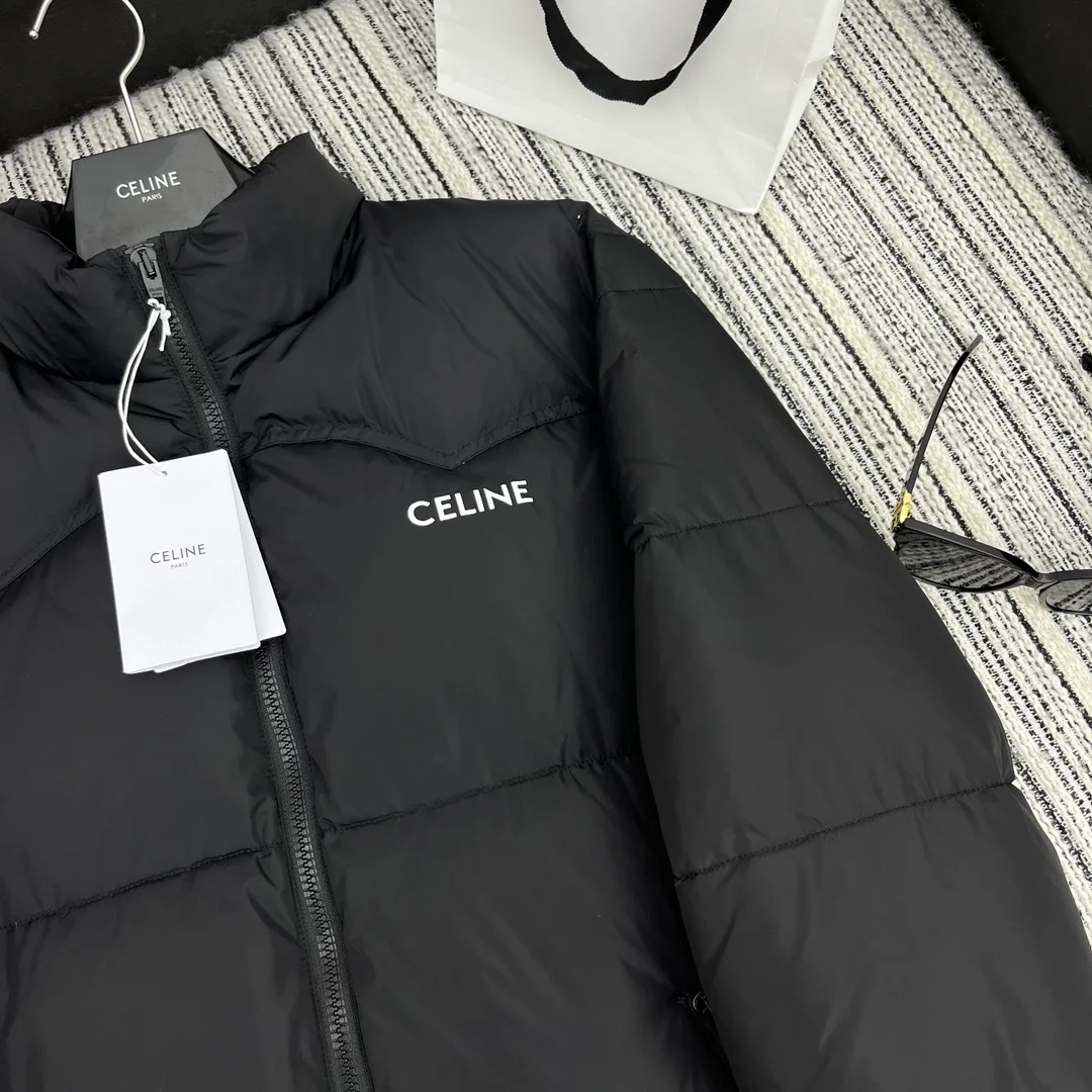 셀린느 로고 프린팅 패딩 자켓