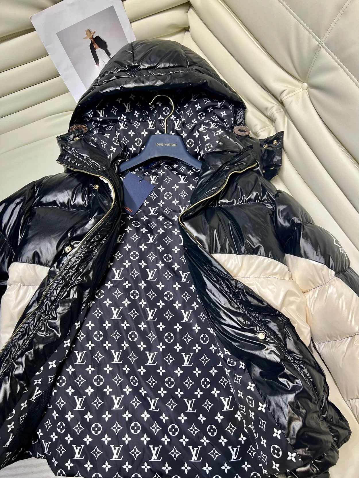 루이비통 앱스트랙트 모노그램 플라워 푸퍼 자켓 1AC0IT