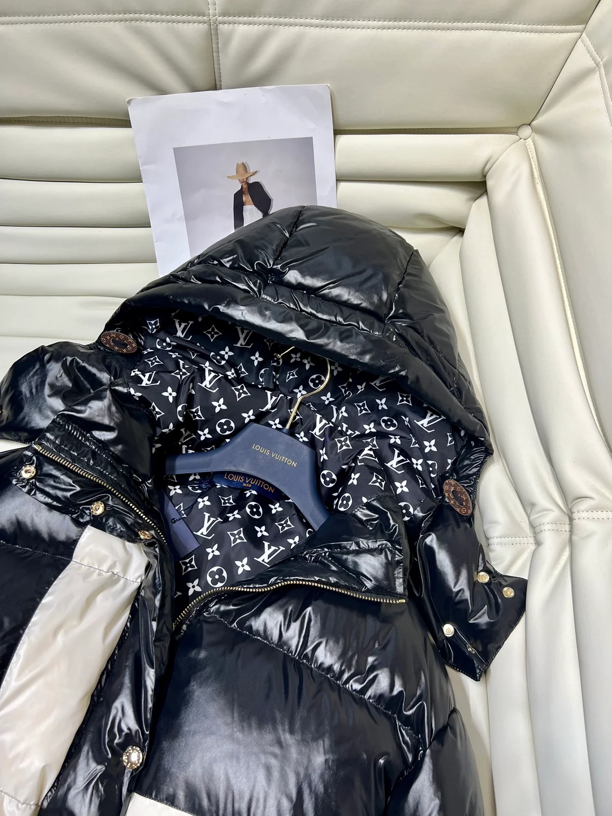 루이비통 앱스트랙트 모노그램 플라워 푸퍼 자켓 1AC0IT