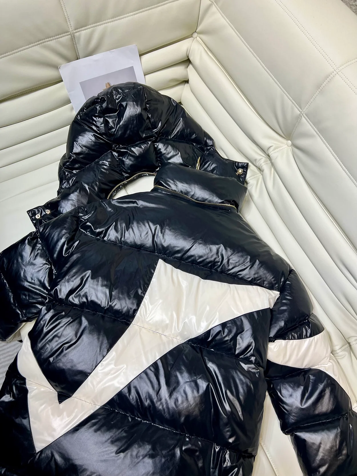 루이비통 앱스트랙트 모노그램 플라워 푸퍼 자켓 1AC0IT