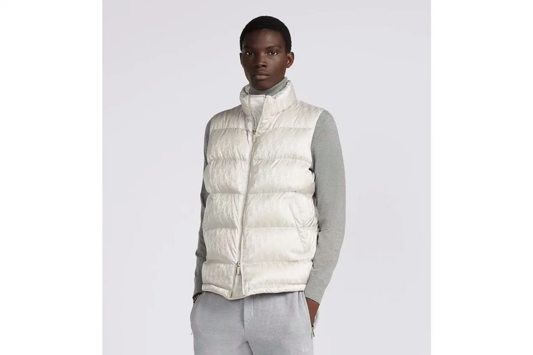 디올 오블리크 다운 패딩 베스트 화이트