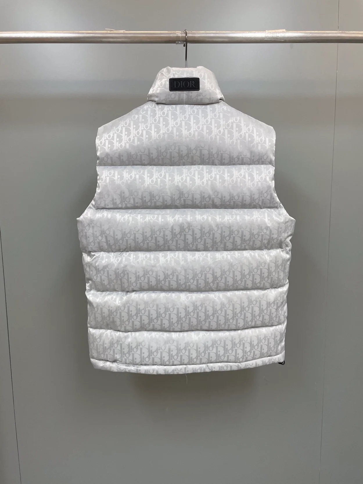 디올 오블리크 다운 패딩 베스트 화이트