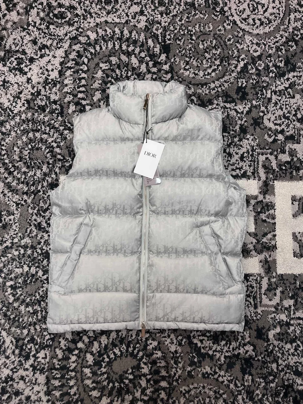 디올 오블리크 다운 패딩 베스트 화이트