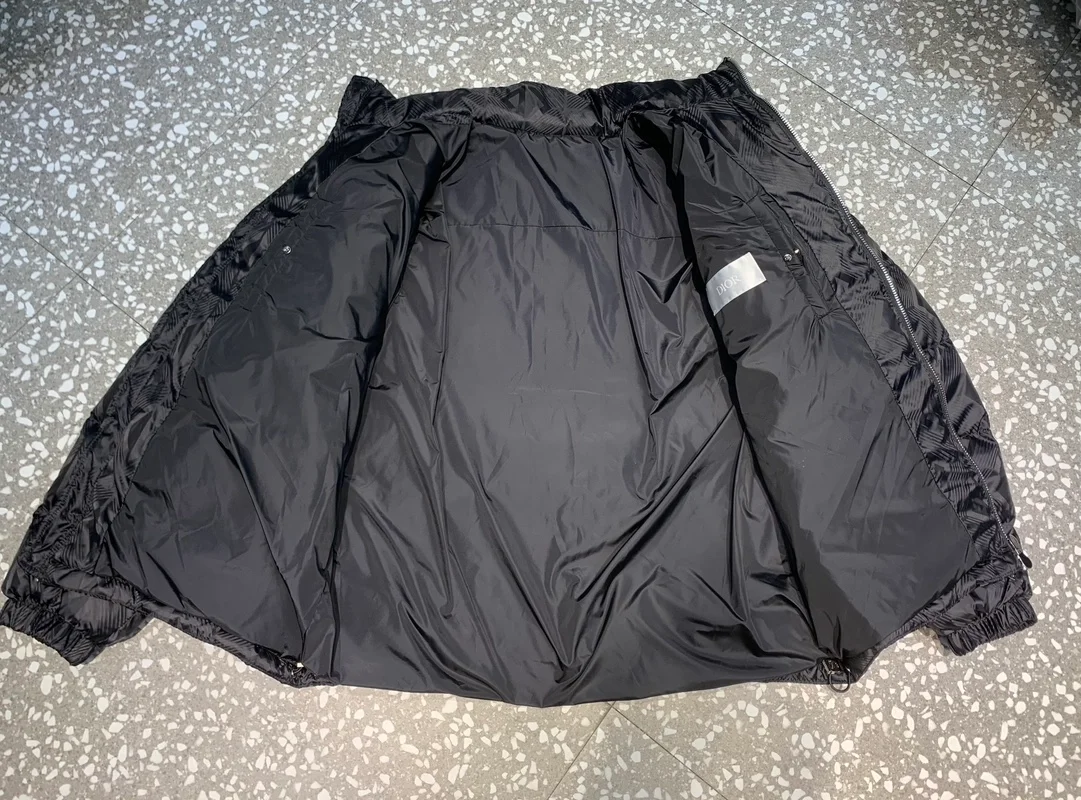 디올 다이아몬드 미라쥬 스키 캡슐 다운 재킷