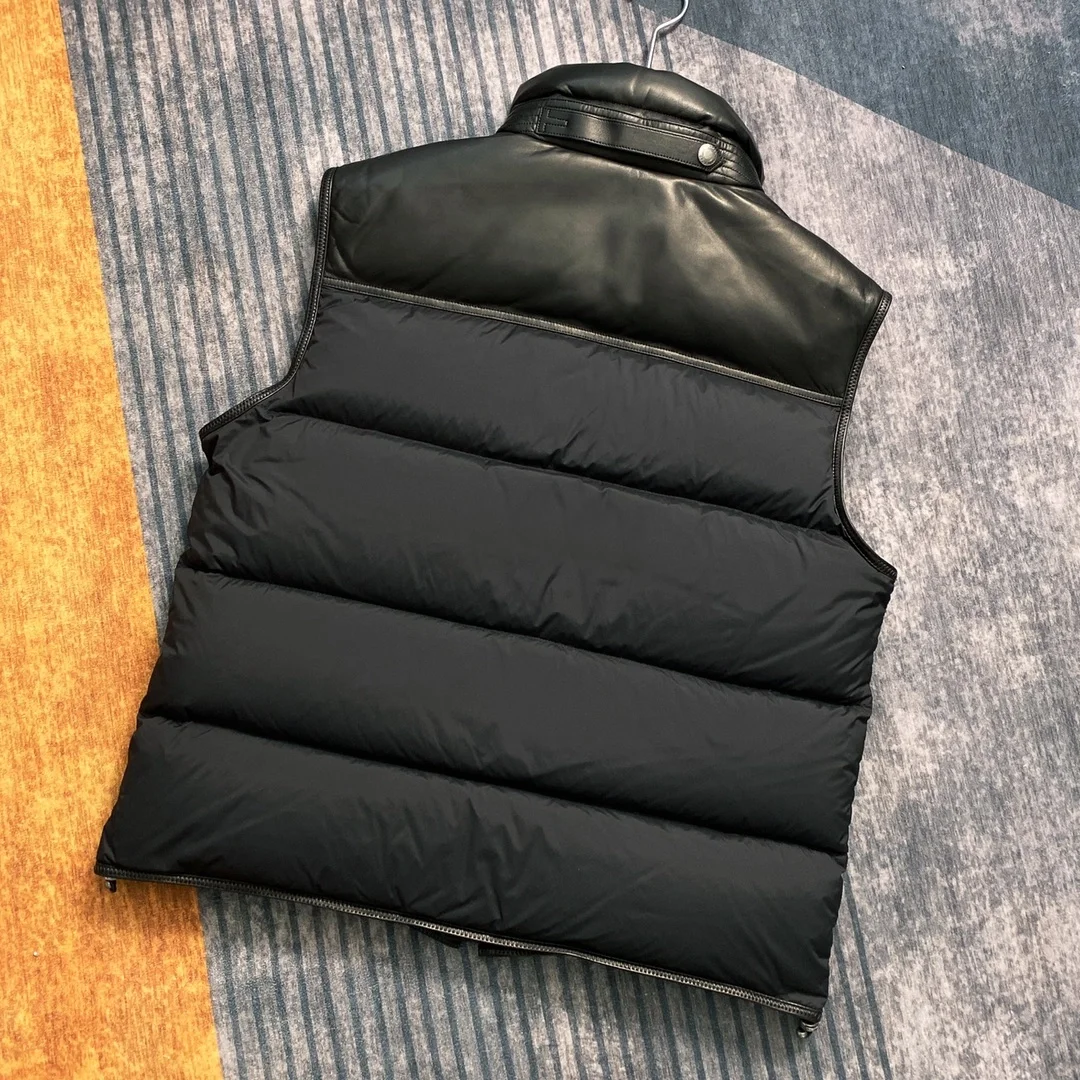 톰포드 나일론 레더 다운 필드 베스트