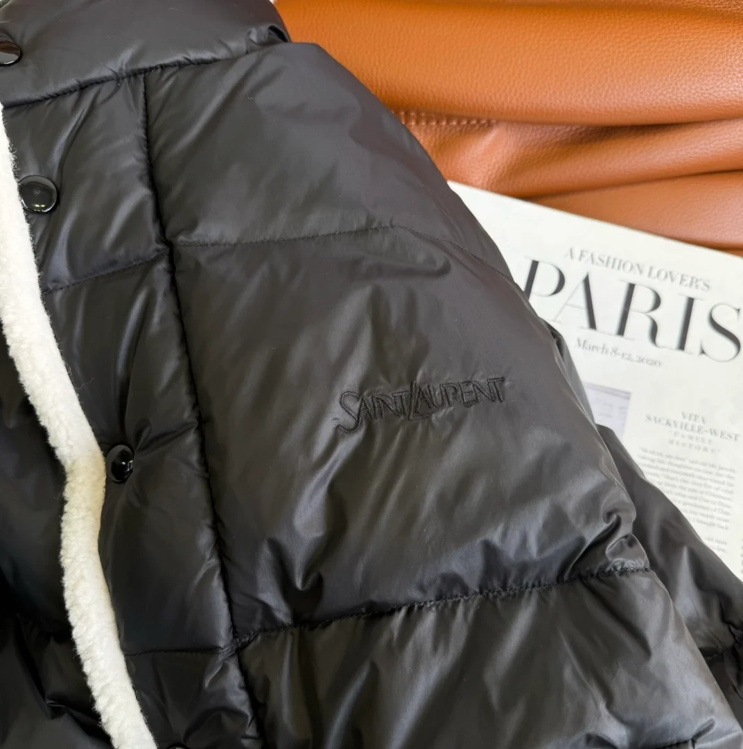생로랑 포우 시어링 셸 다운 자켓