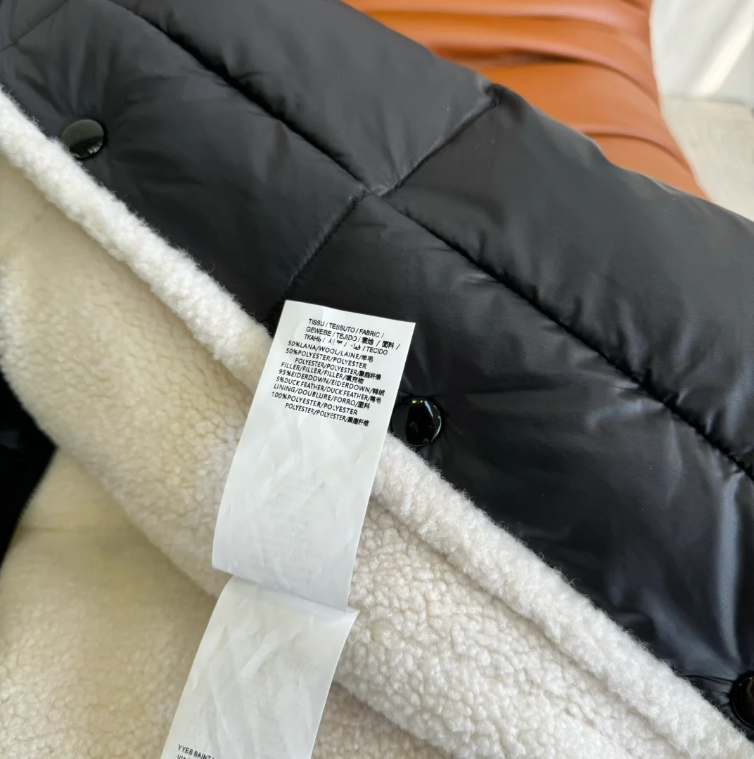 생로랑 포우 시어링 셸 다운 자켓