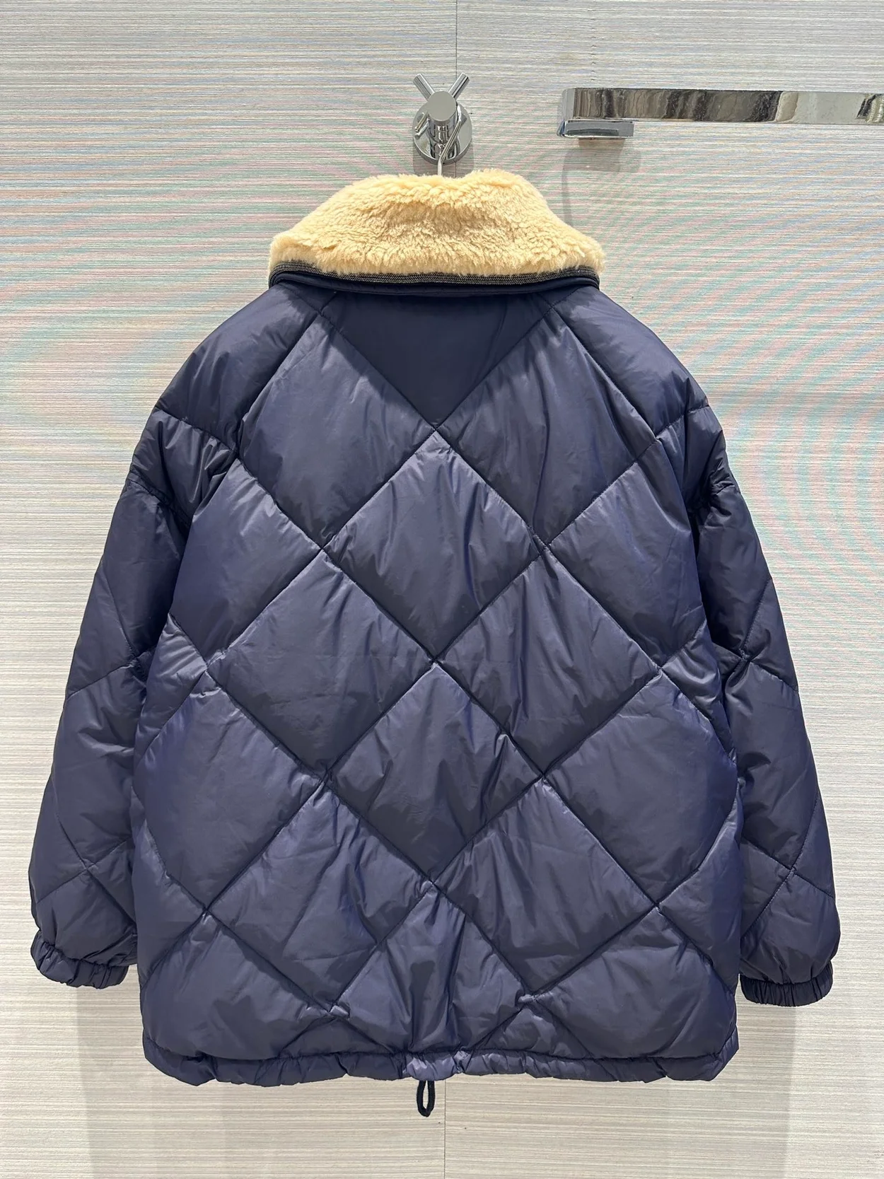 브루넬로 쿠치넬리 프레스 스터드 퀄팅 자켓