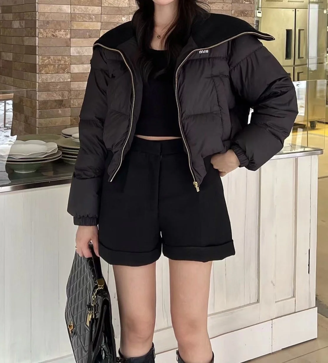 미우미우 크롭 다운 자켓