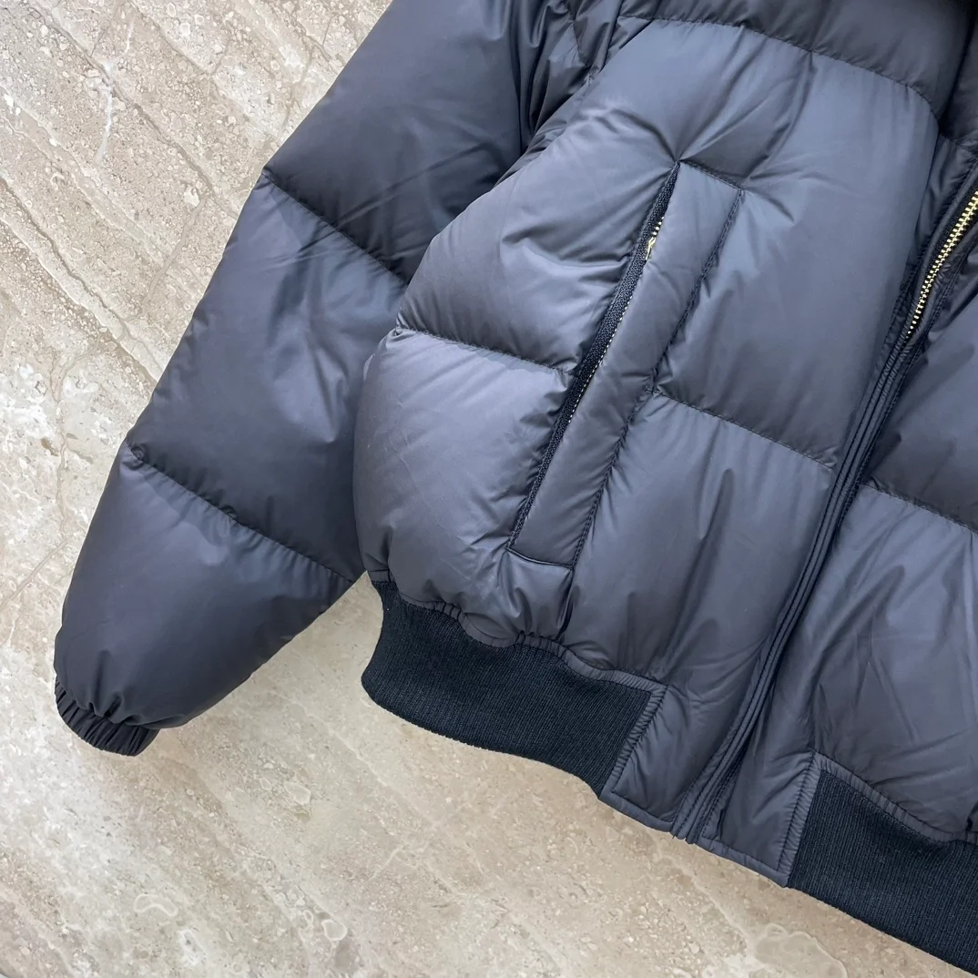 미우미우 크롭 다운 자켓