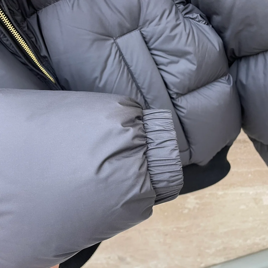 미우미우 크롭 다운 자켓