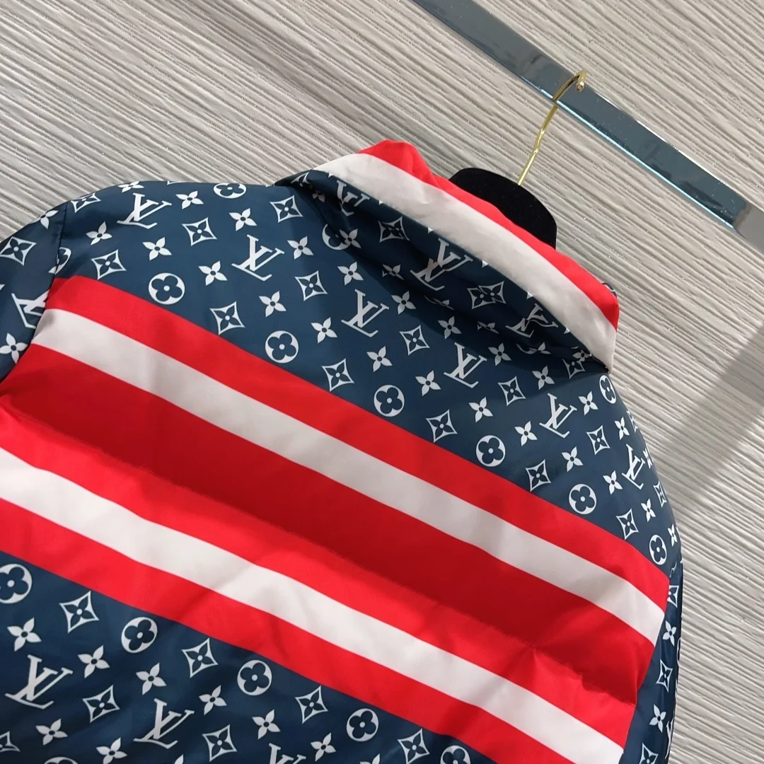 루이비통 트리컬러 모노그램 퍼퍼 자켓 1AC1CX