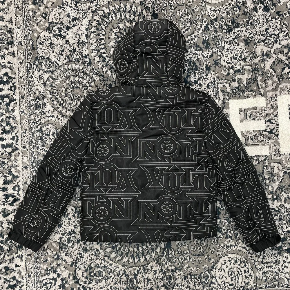 루이비통 울오버 스노우 다운 자켓