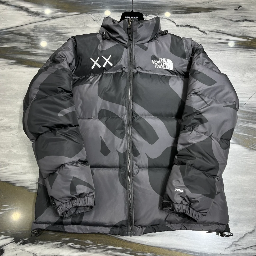 노스페이스 X 카우스 히말라야 패딩