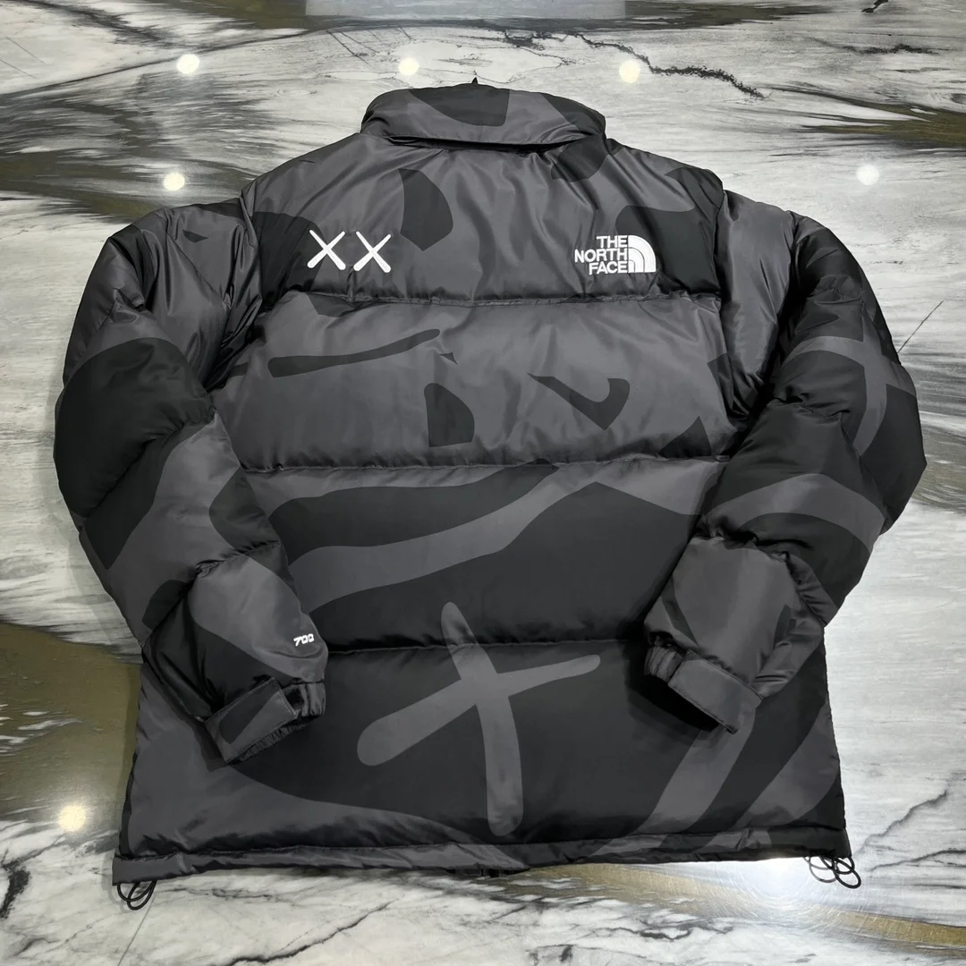 노스페이스 X 카우스 히말라야 패딩