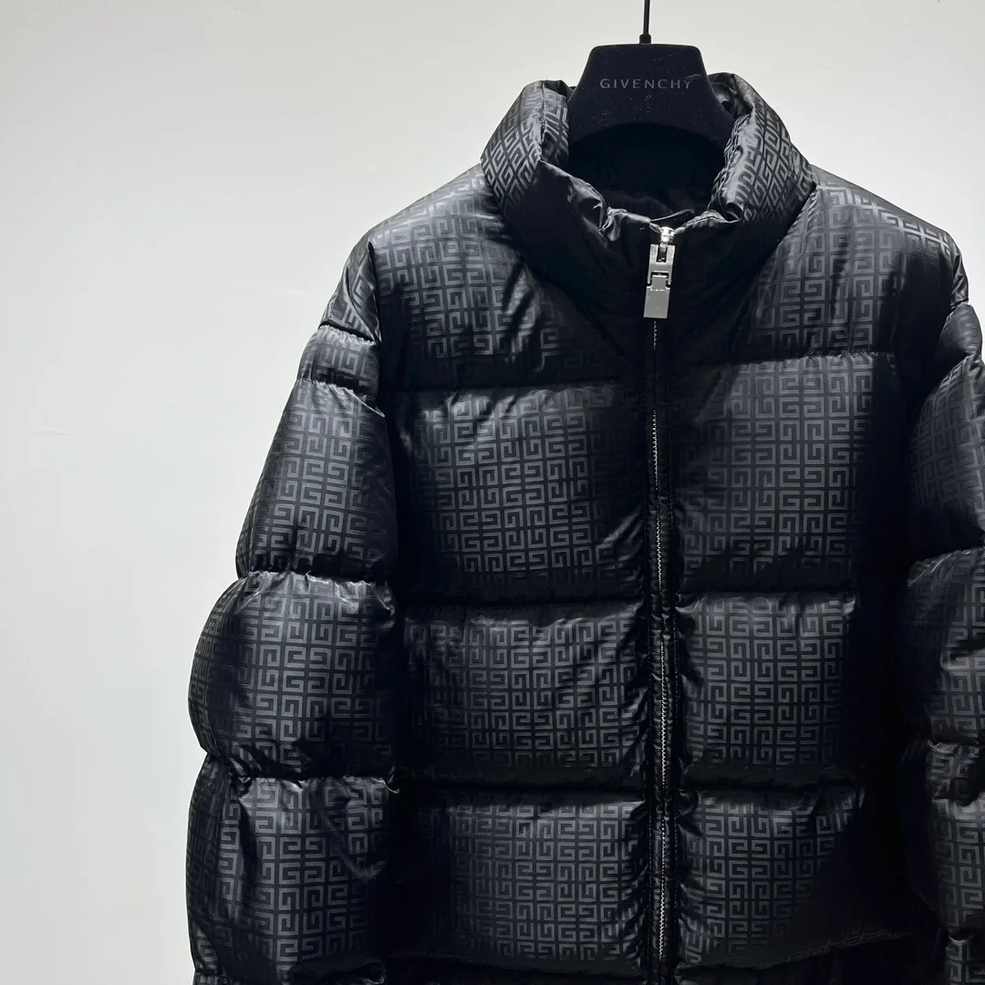 지방시 모노그램 퀄티드 자켓 블랙