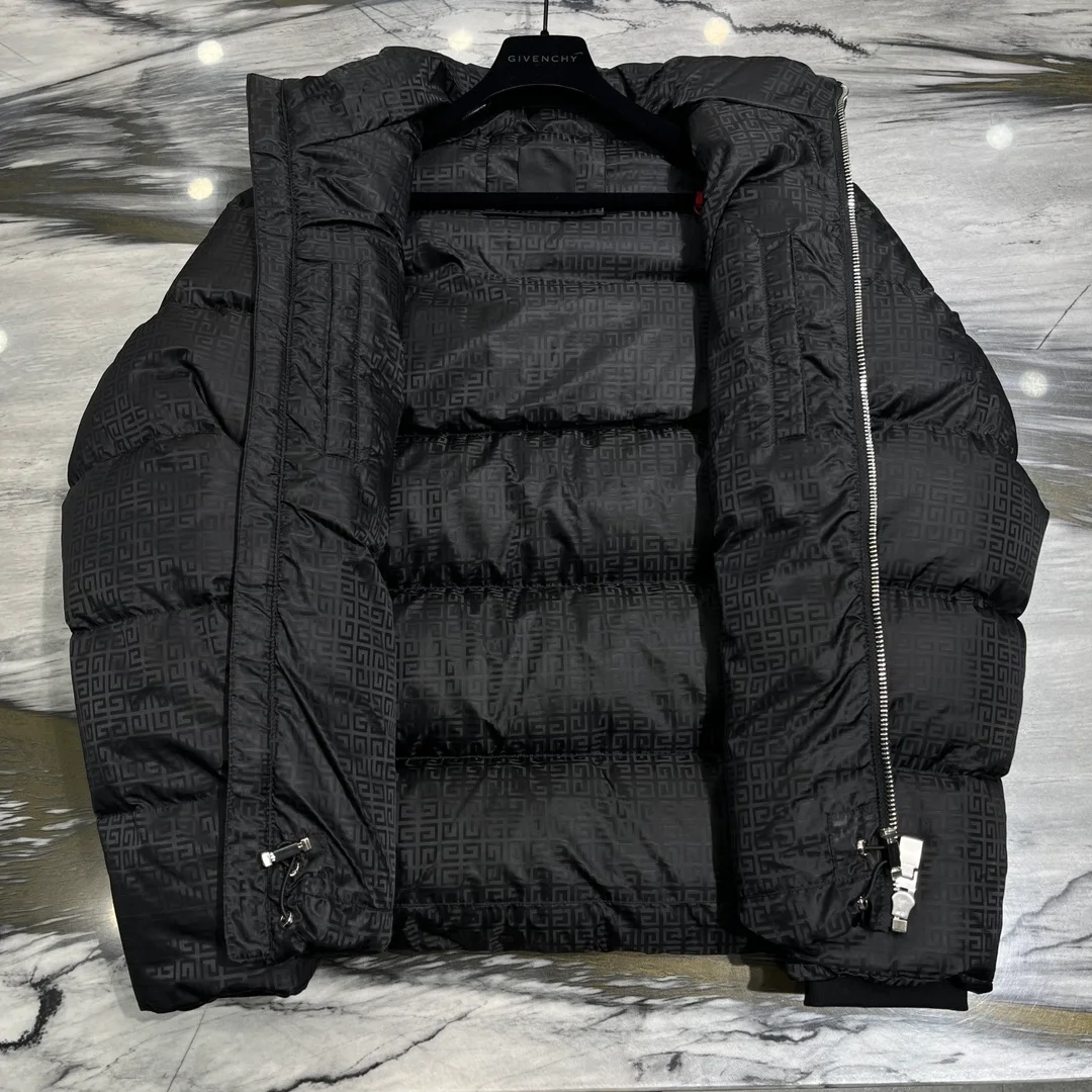 지방시 모노그램 퀄티드 자켓 블랙