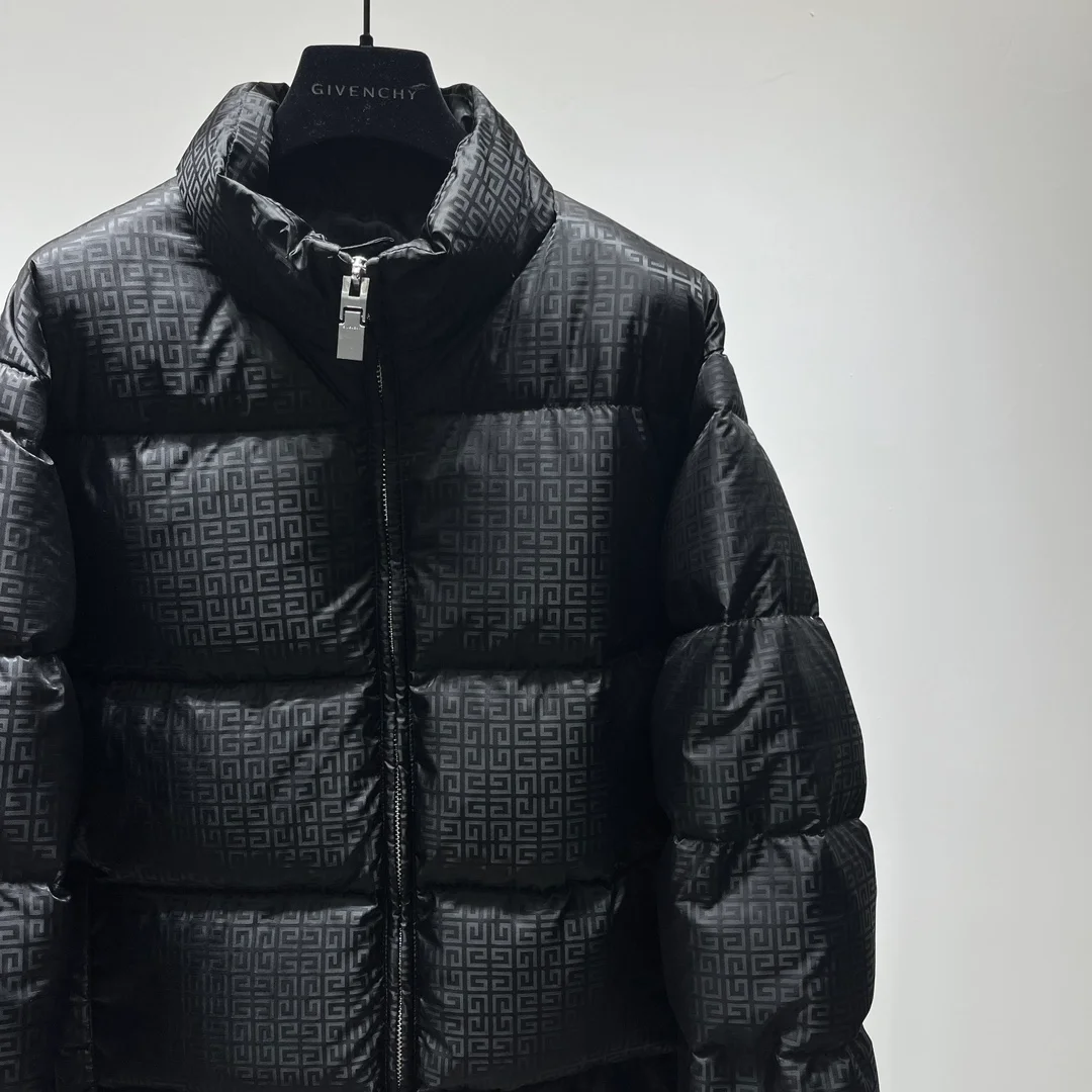 지방시 모노그램 퀄티드 자켓 블랙