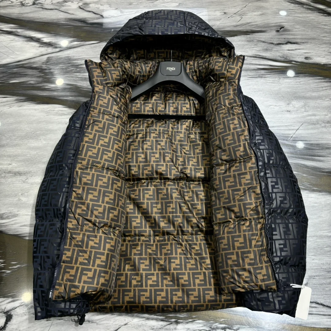 펜디 테크니컬 패브릭 다운 패딩 자켓