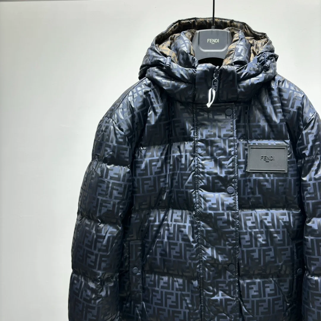 펜디 테크니컬 패브릭 다운 패딩 자켓