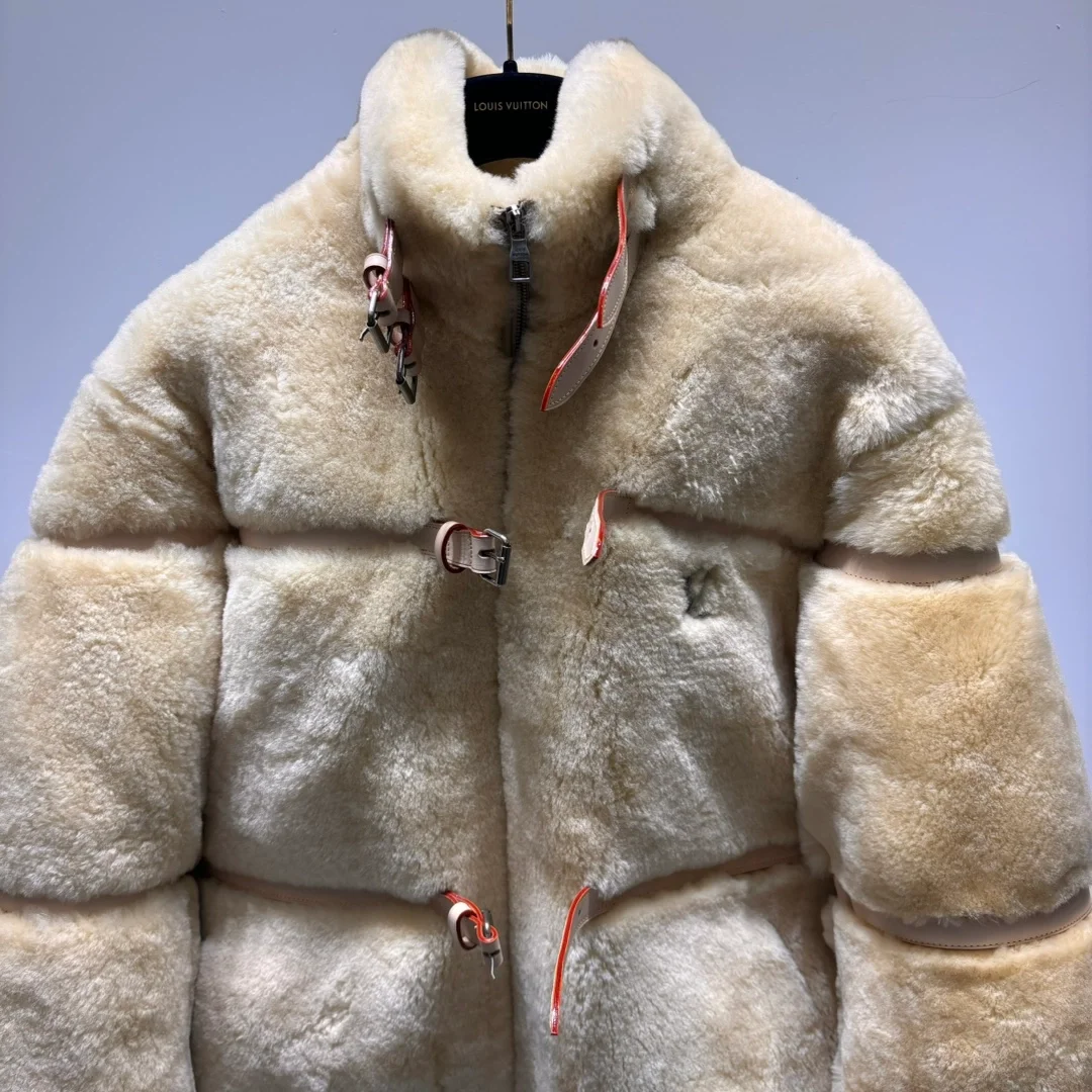 루이비통 시어링 다운 블루종