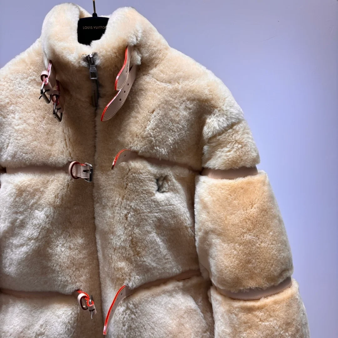 루이비통 시어링 다운 블루종