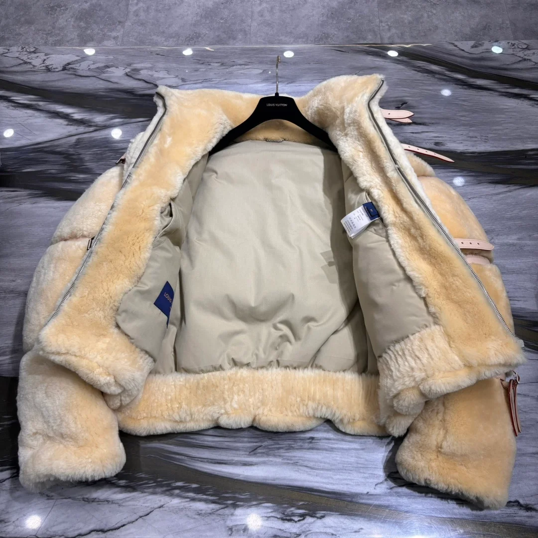 루이비통 시어링 다운 블루종