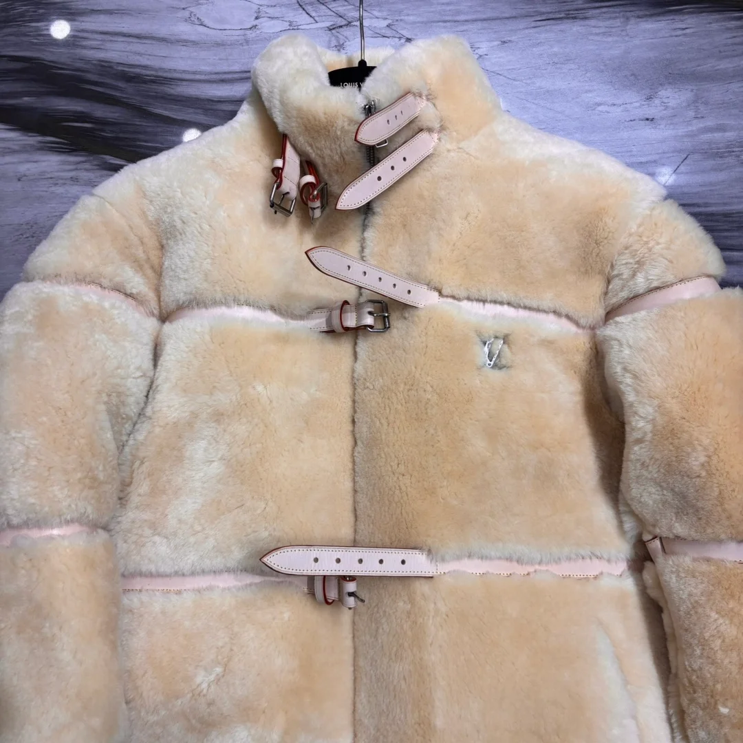 루이비통 시어링 다운 블루종