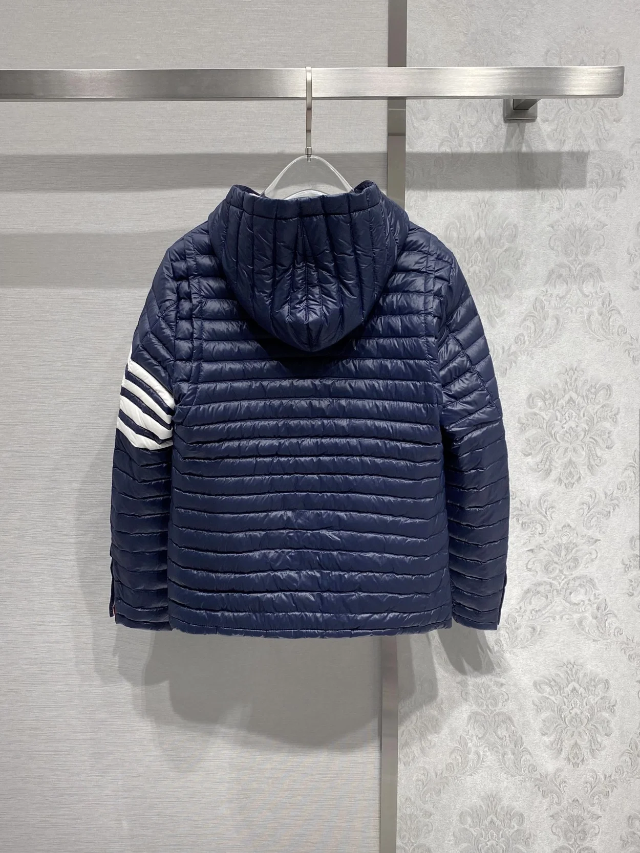 톰브라운 새틴 피니시 테크 자켓