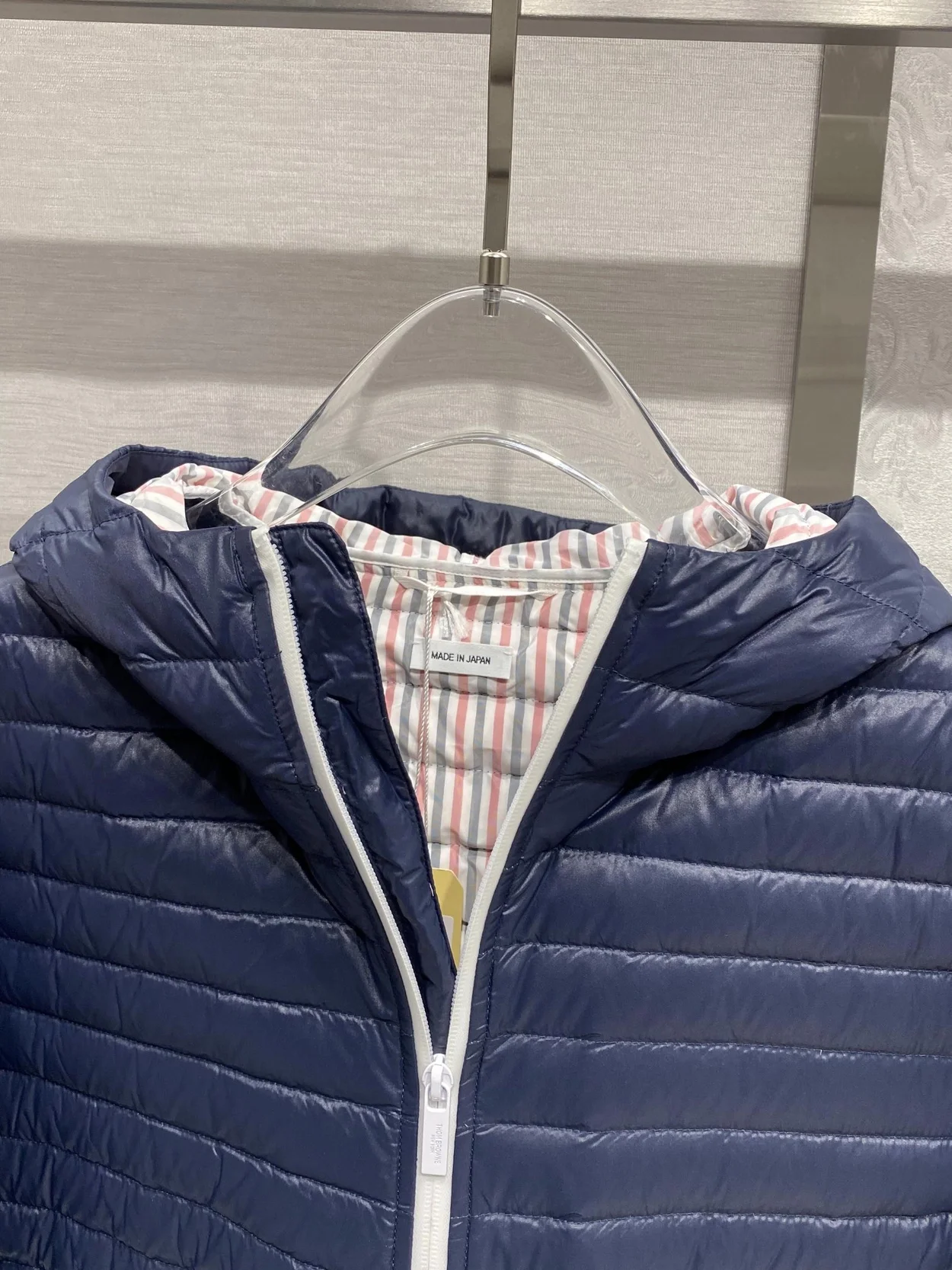 톰브라운 새틴 피니시 테크 자켓