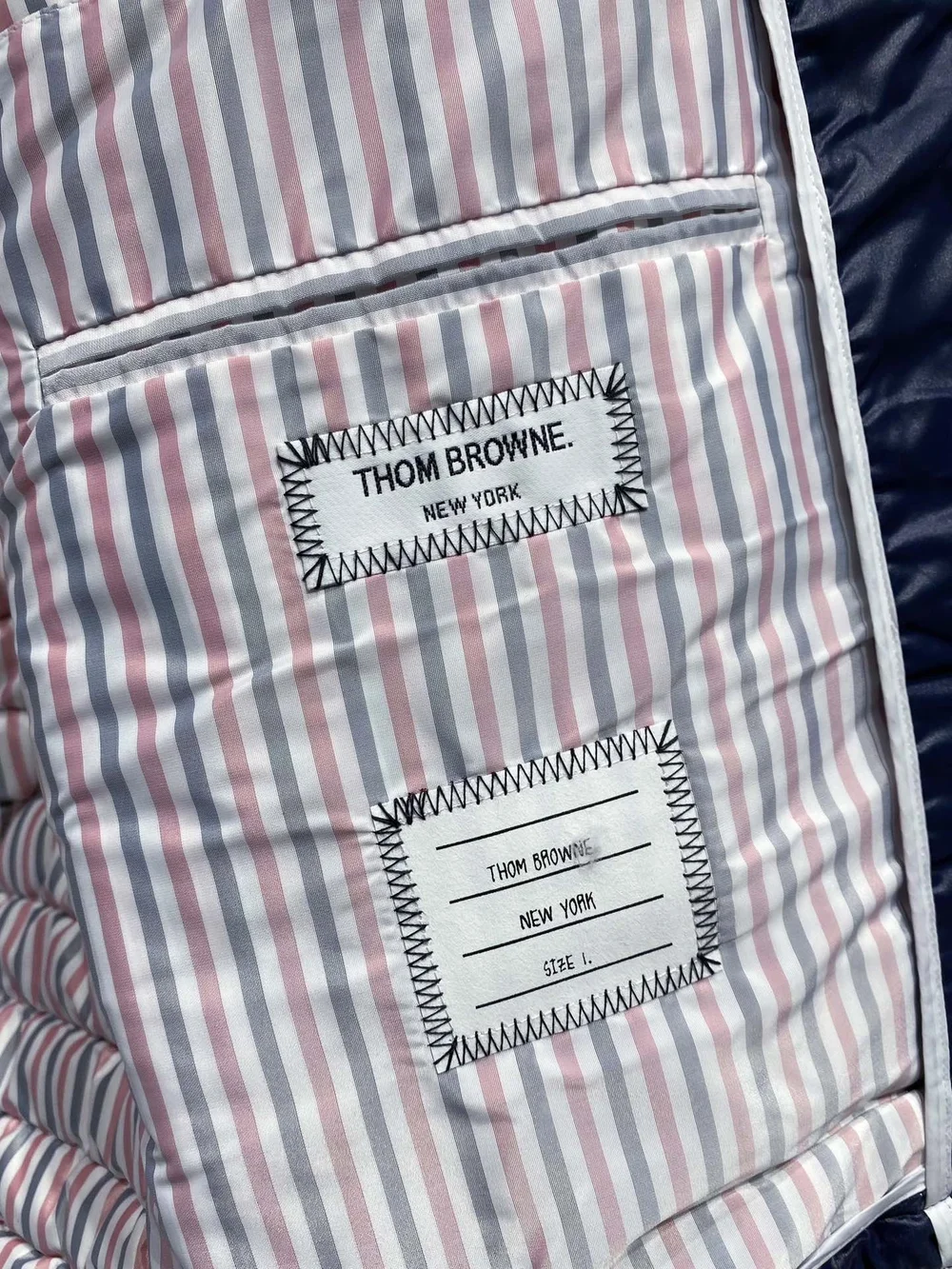 톰브라운 새틴 피니시 테크 자켓