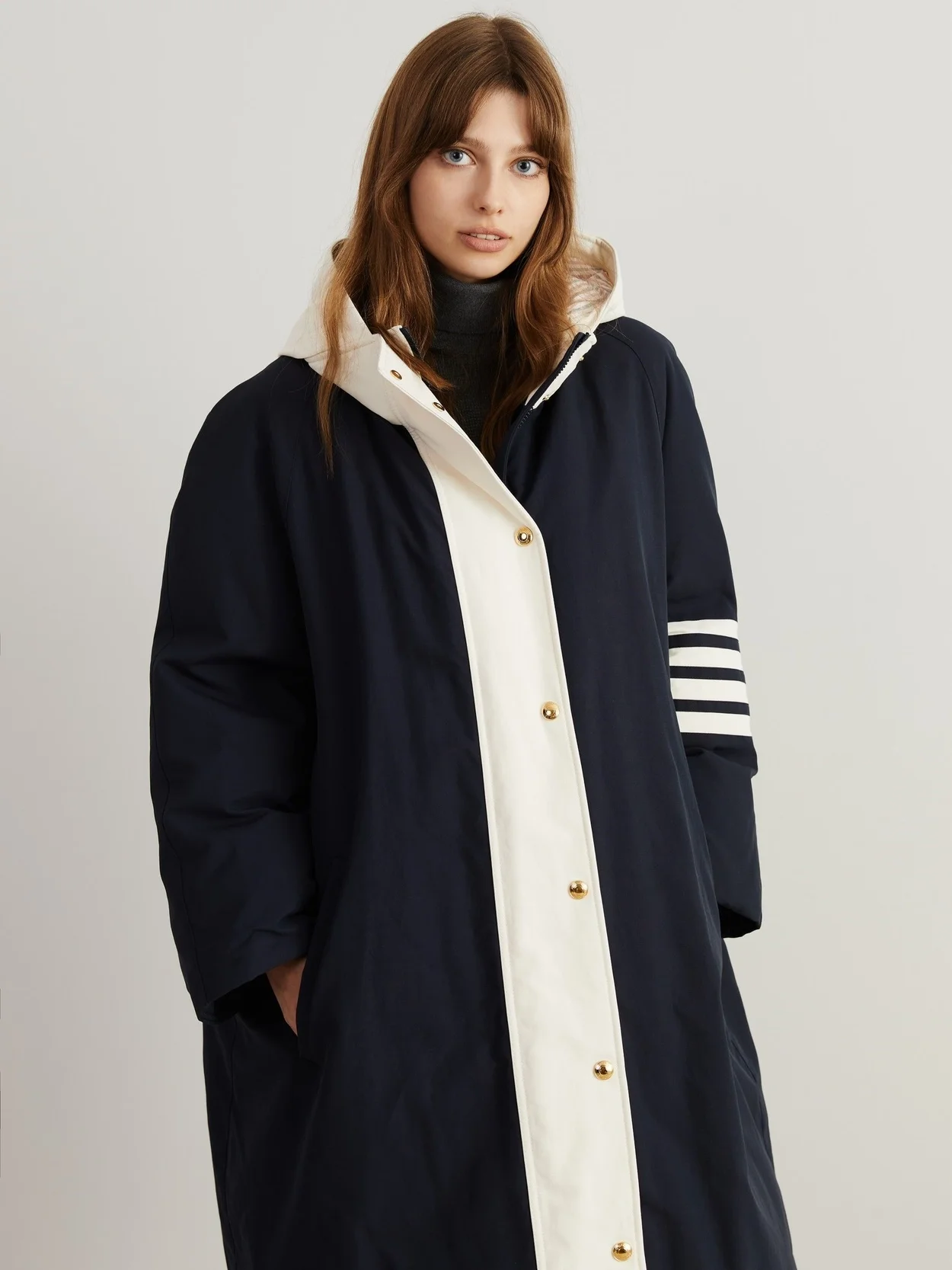 톰브라운 콘트라스트 4바 나일론 파카