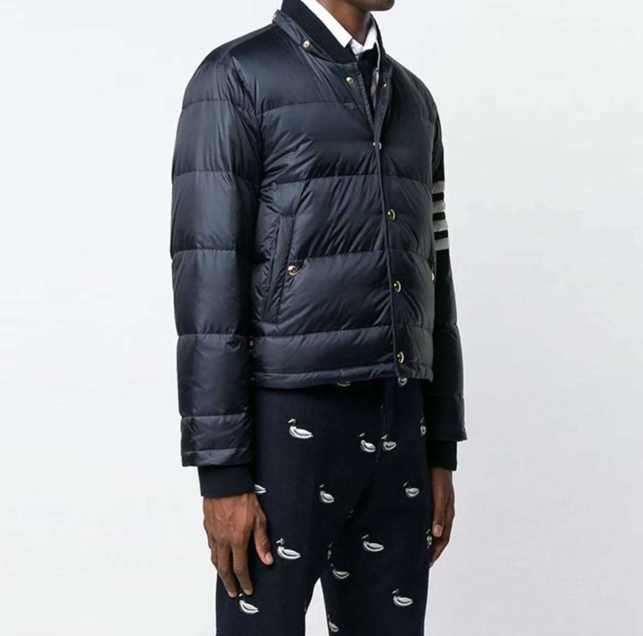 톰브라운 네이비 매트 나일론 4바 다운 자켓