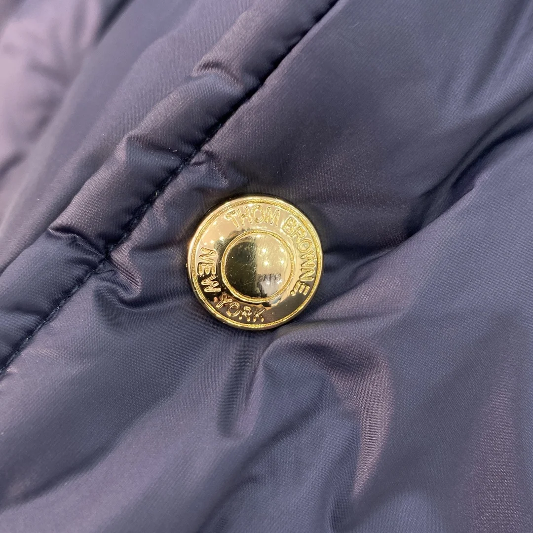 톰브라운 네이비 매트 나일론 4바 다운 자켓
