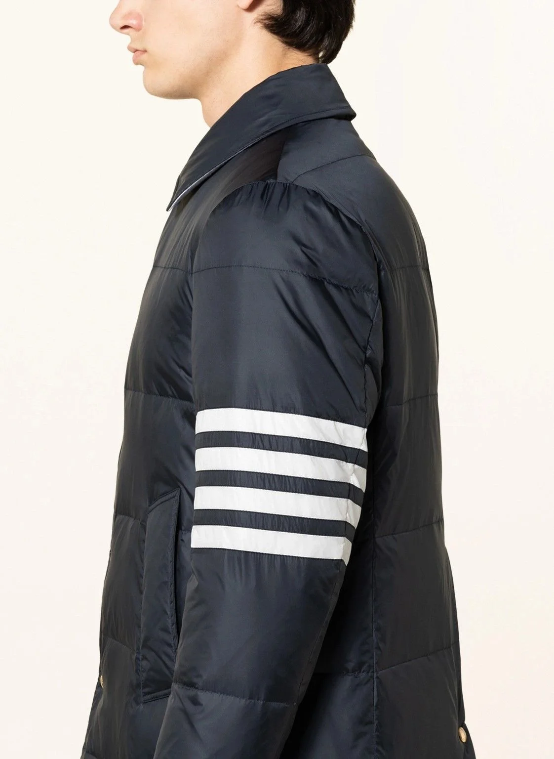 톰브라운 4-바 나일론 다운 코트