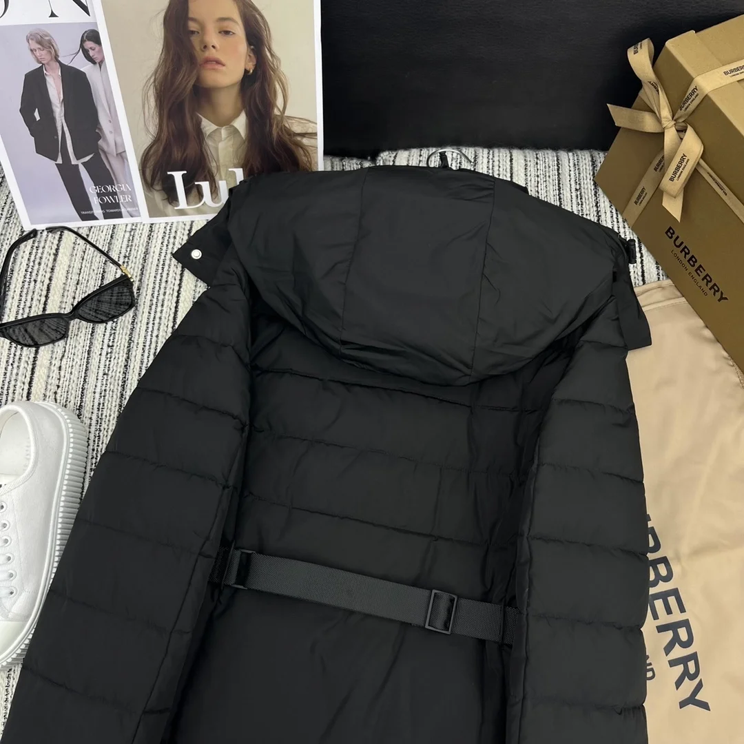 버버리 벨트 푸퍼 자켓