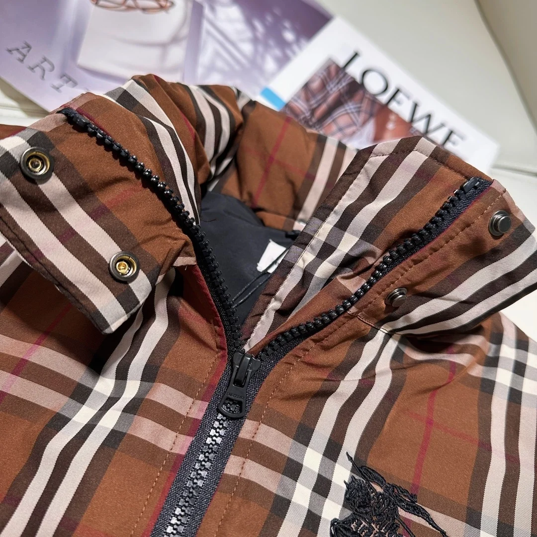 버버리 크롭 체크 나일론 퍼퍼 자켓