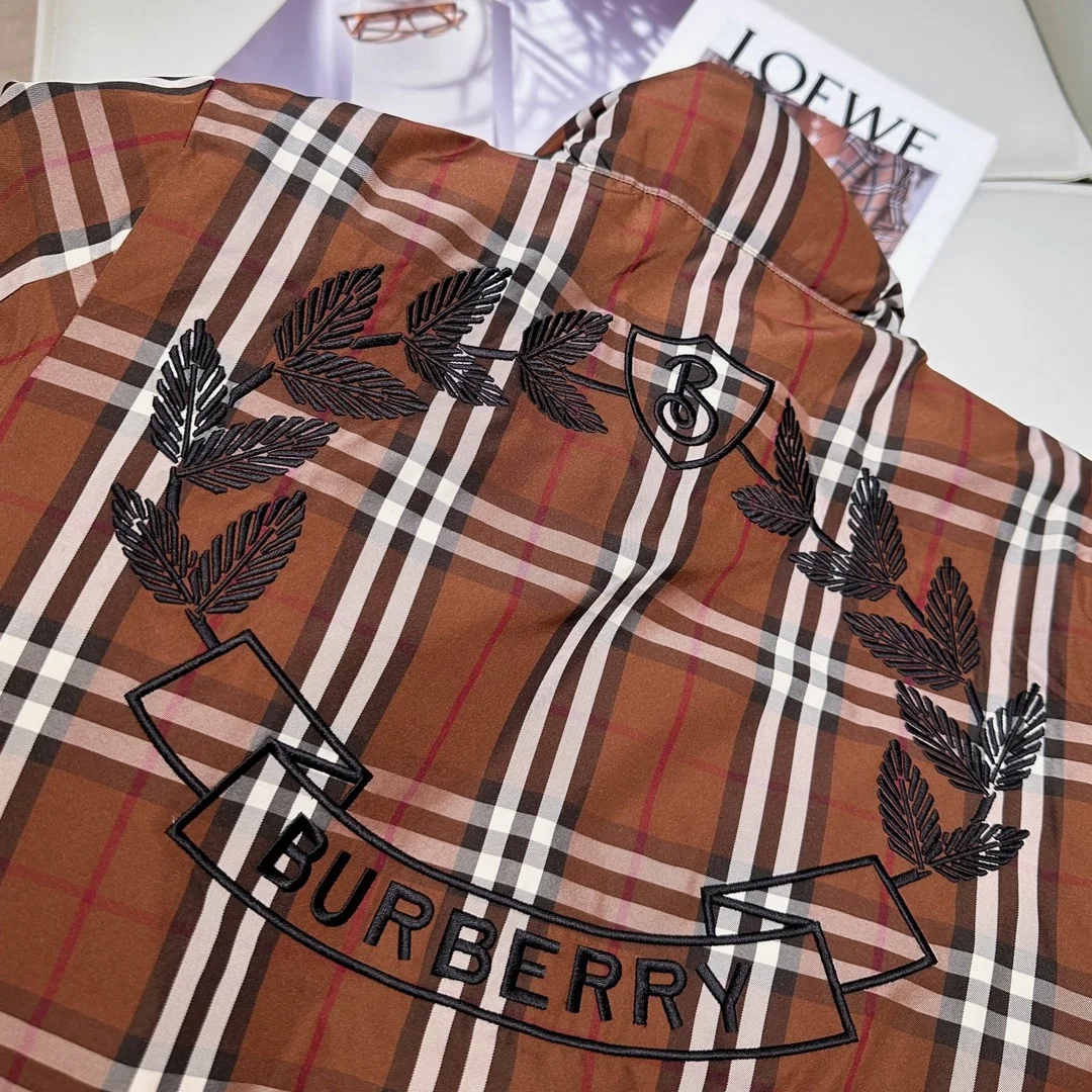 버버리 크롭 체크 나일론 퍼퍼 자켓