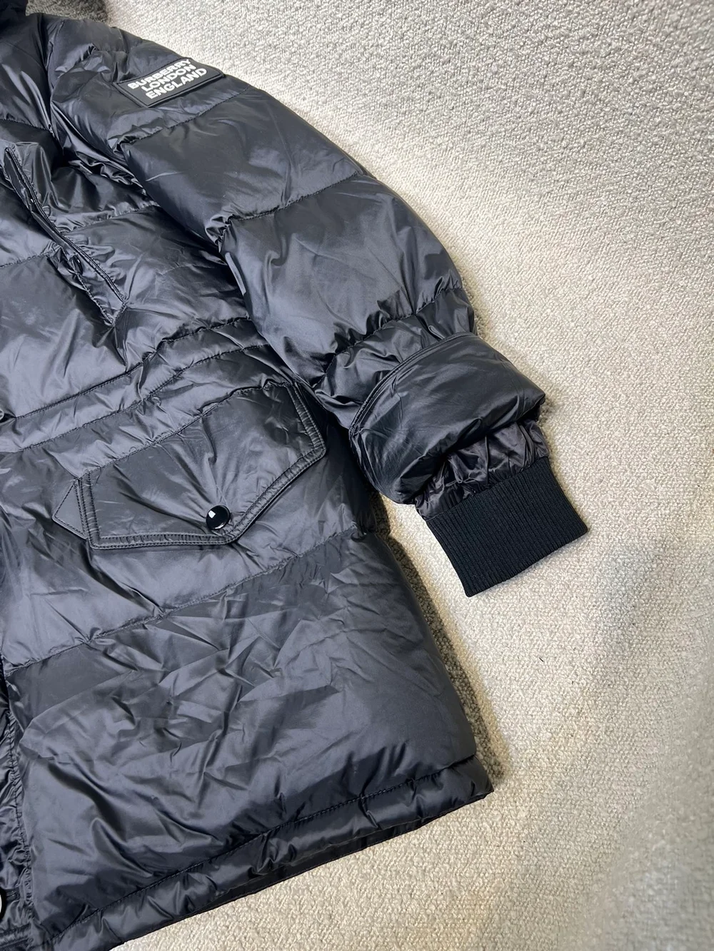 버버리 락우드 패딩 코트