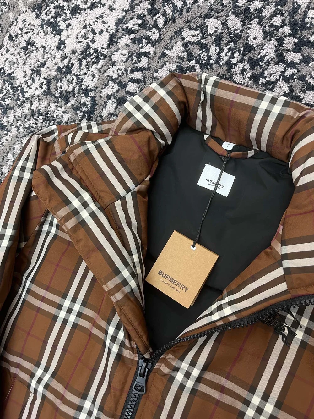 버버리 체크 다크 버치 브라운 자켓