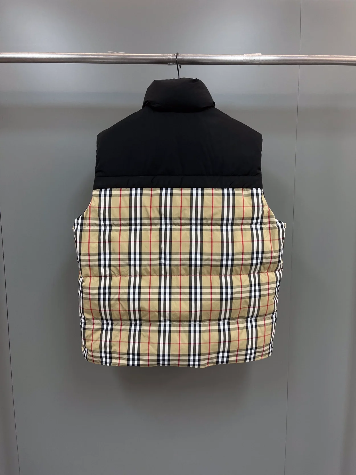 버버리 체크 패널 리버시블 질레 베스트