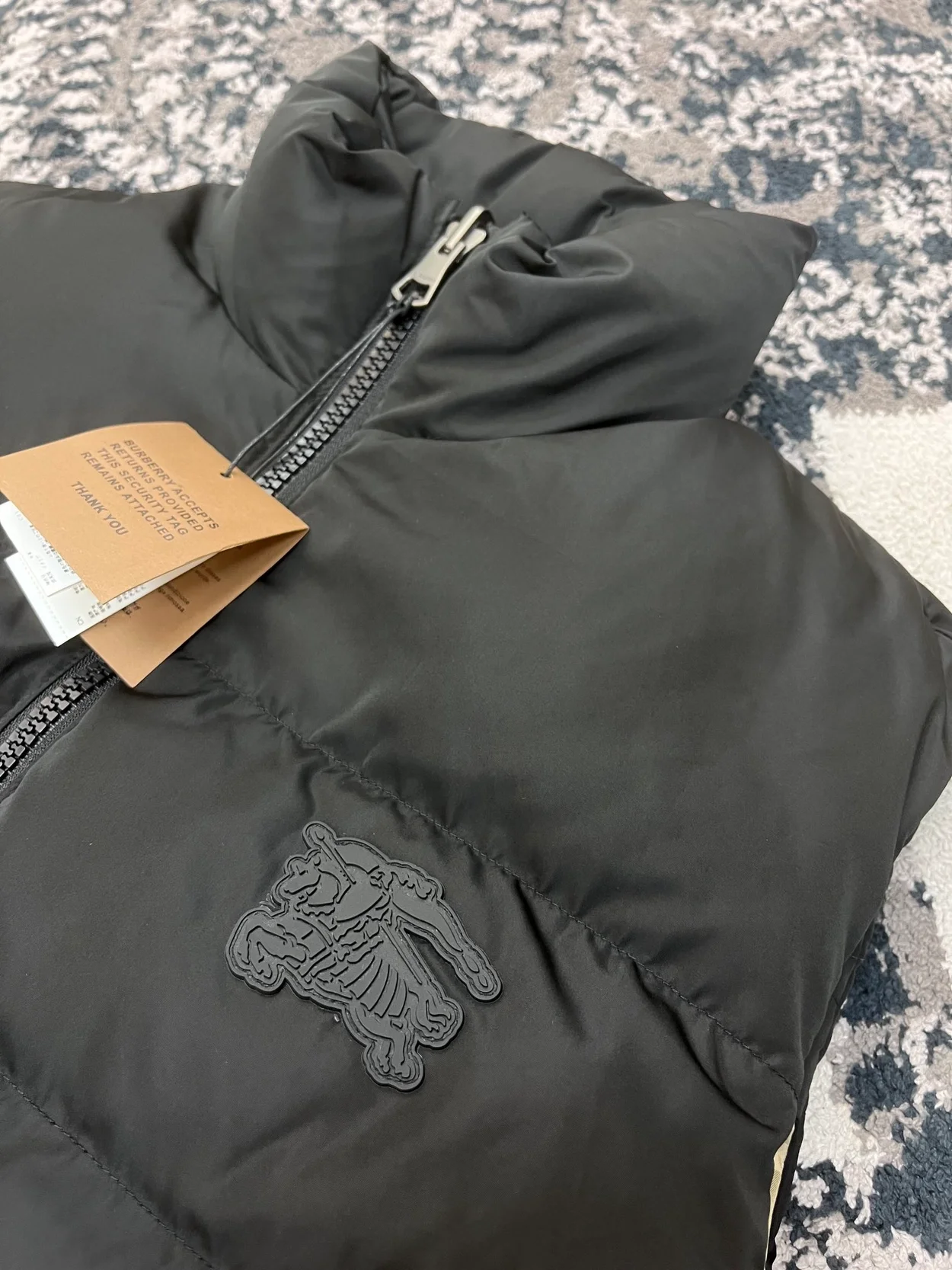 버버리 체크 패널 리버시블 질레 베스트