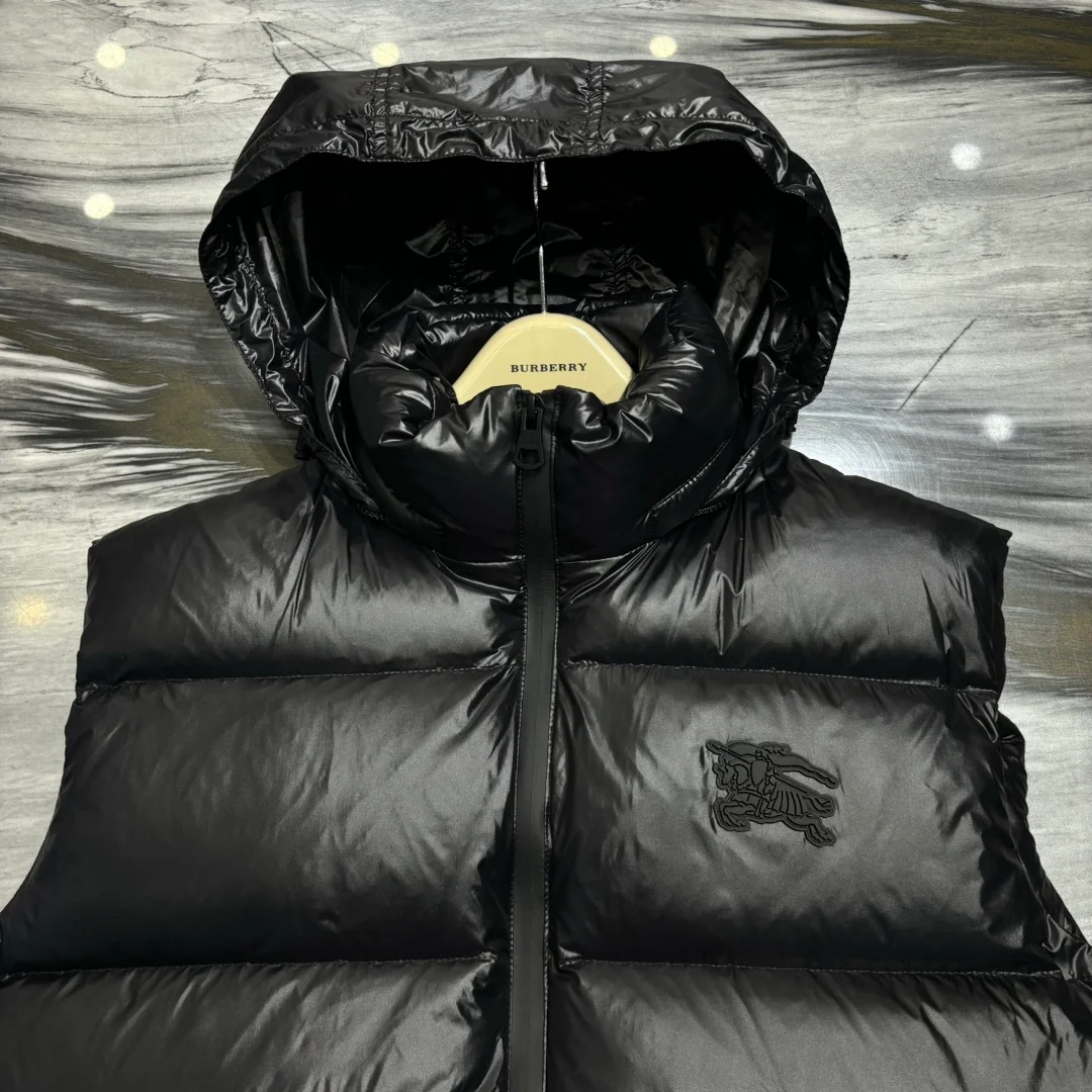 버버리 하이넥 패딩 질레 베스트